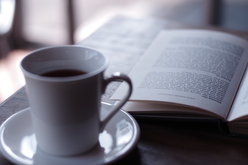 コーヒー飲みながら読書
